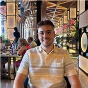 Profesor de ciencias con más de 10 años de experiencia en trato con jóvenes y niños,